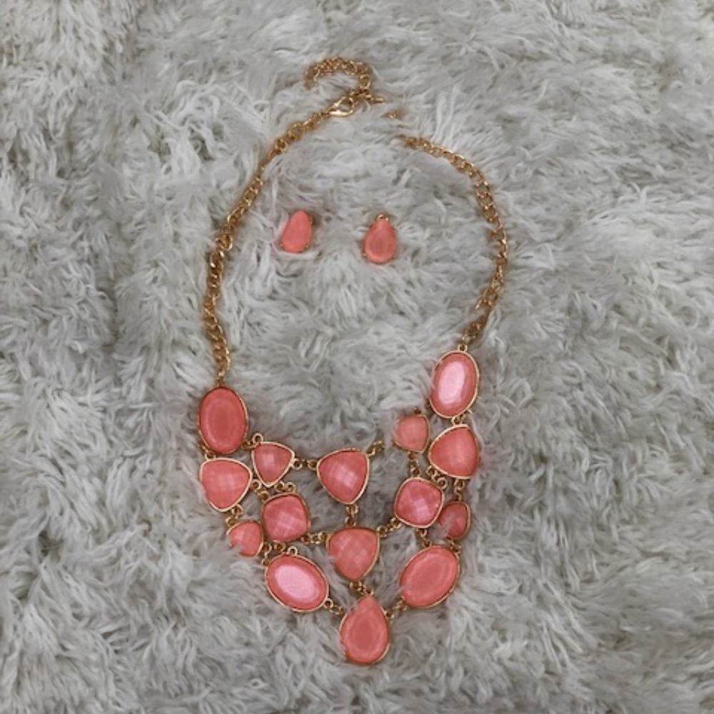 Pink Costume Jewelry Necklace and Earrings - Picture 4 of 4